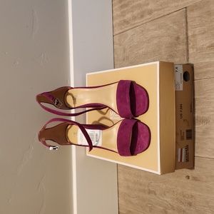 Michael Kors Fiona Wedge Garnet 7.5